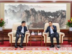 鄒磊會(huì)見(jiàn)青海省常務(wù)副省長(zhǎng)張錦剛，深化能源產(chǎn)業(yè)合作